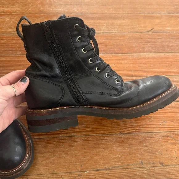 Frye Women's Ella Moto Lace-Up black leather boots 8 - Picture 3 of 7